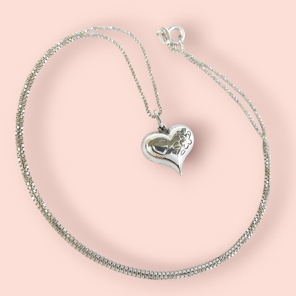 Vtg 925 Sterling Silver Necklace Puffy Heart Pendant Box Chain 18in Love Italy